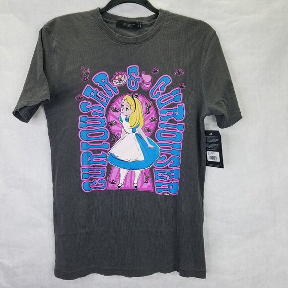 Junk Food T-shirt XS Disneys Alice In Wonderland Curiouser Vintage Black USA NEW - Picture 1 of 15